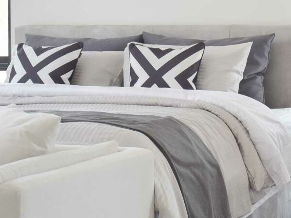 iProtect Pillow Protector – Standard Bedding Bedgear 7