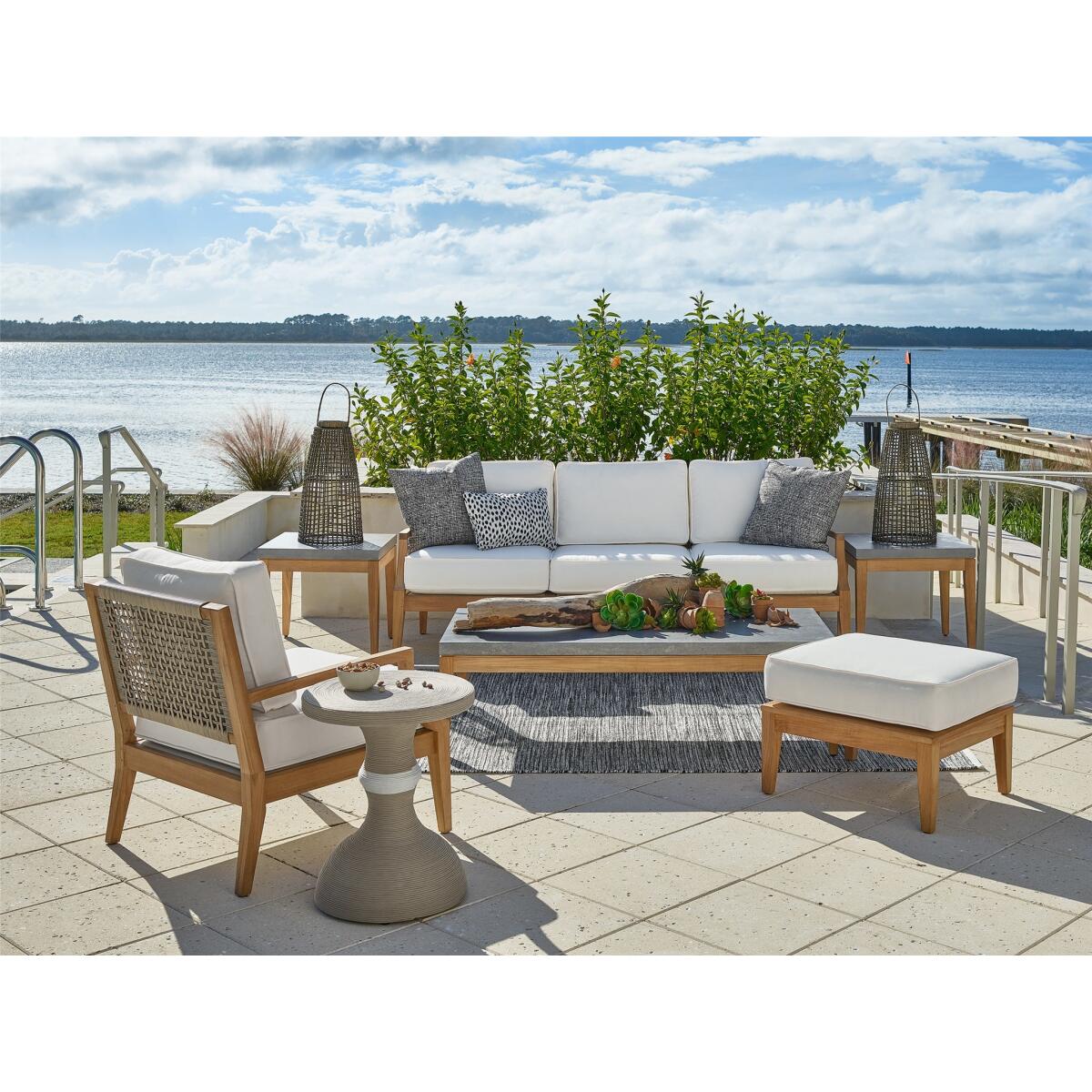 Coastal Living Outdoor Chesapeake Cocktail Table Outdoor Tables Universal Furniture 8
