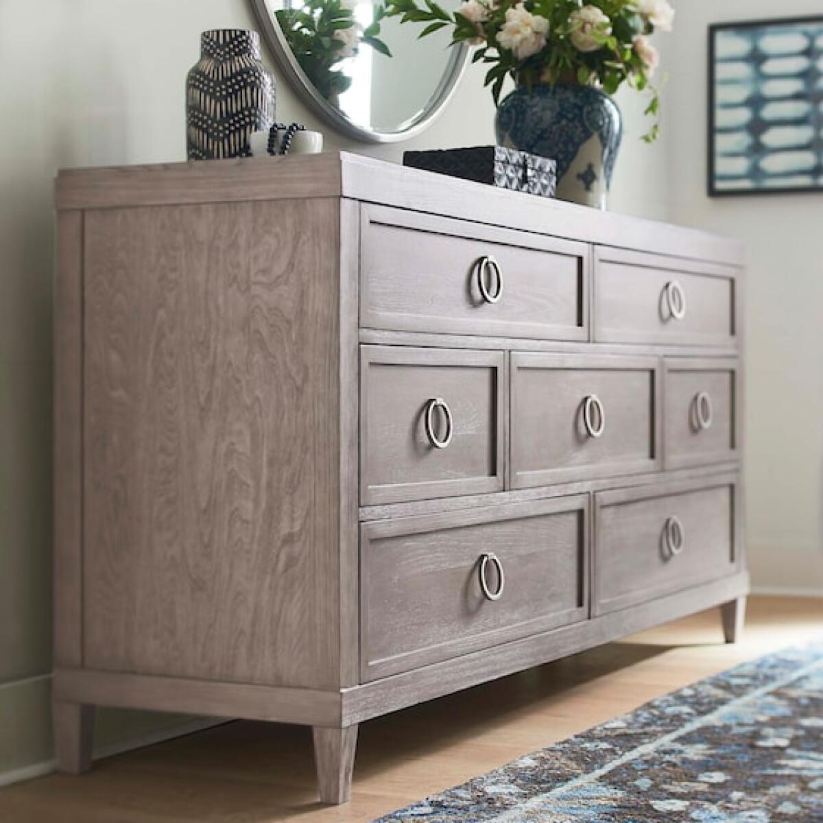 Ventura 7-Drawer Dresser Dressers Bassett Furniture 5