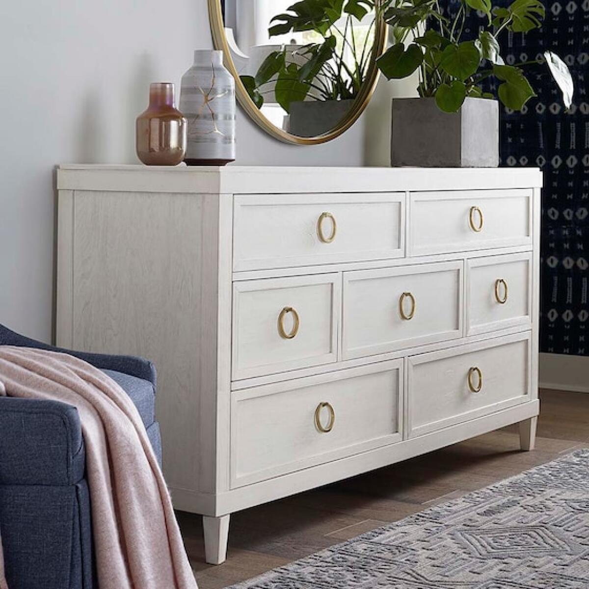 Ventura 7-Drawer Dresser Dressers Bassett Furniture 6