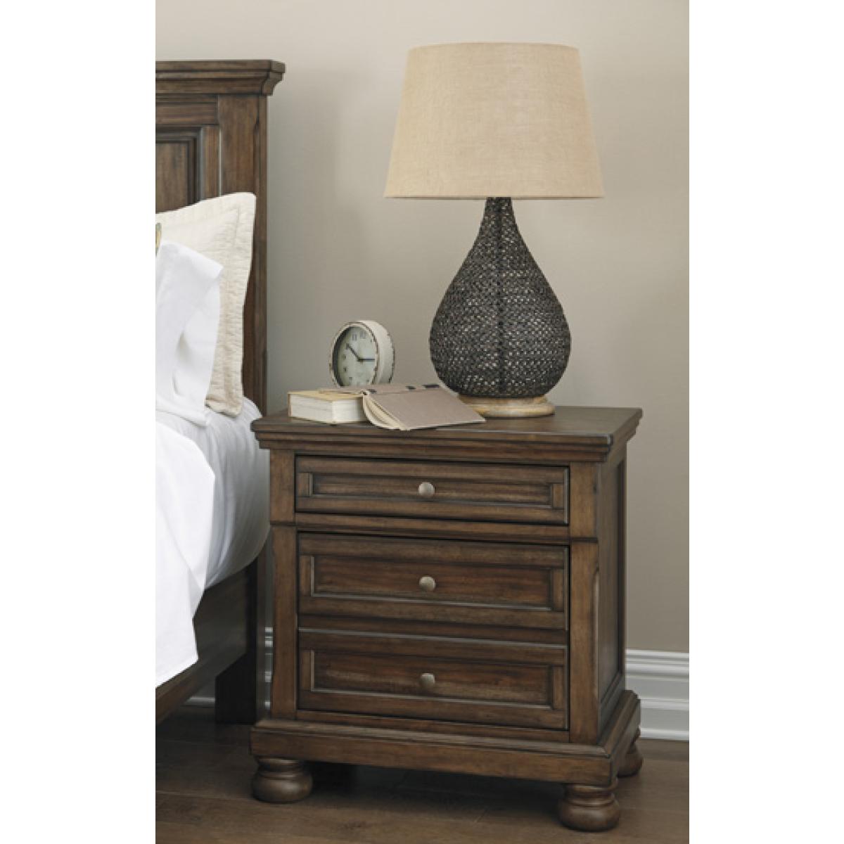 Flynnter Nightstand Outlet Bedroom 4