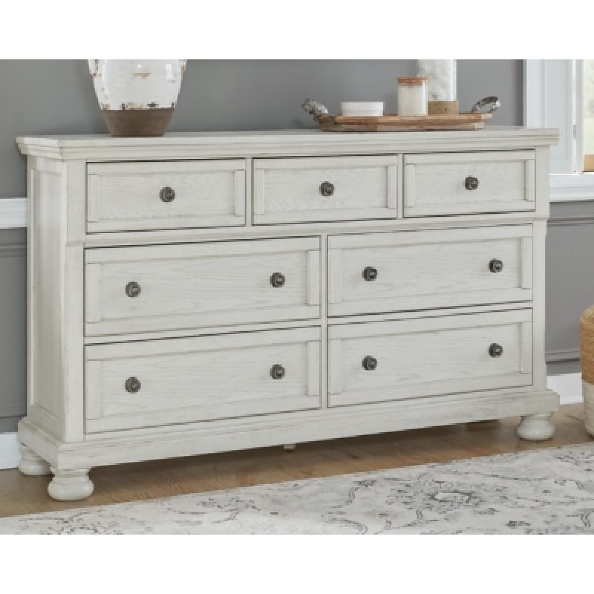 Robbinsdale Dresser Outlet Bedroom 6