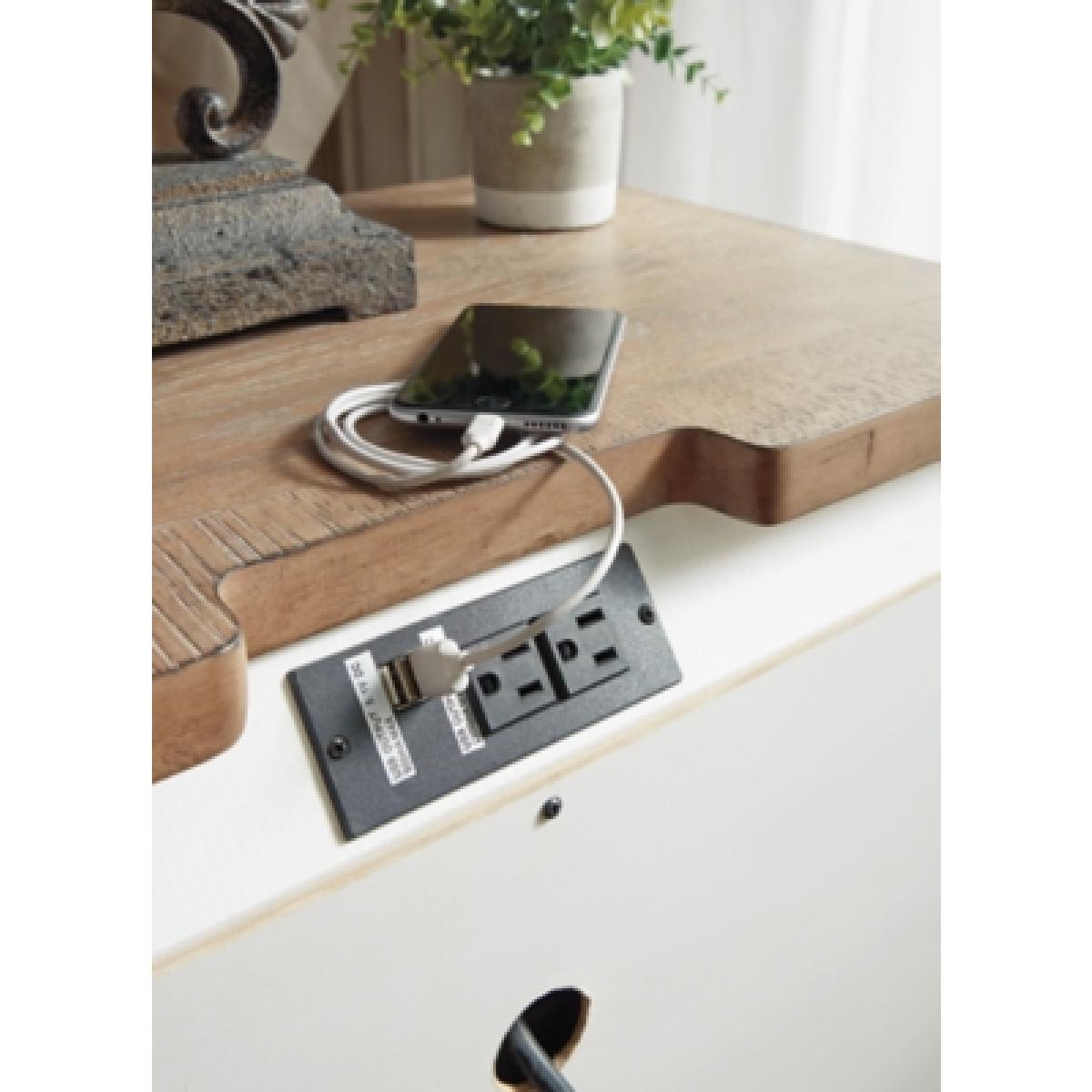 Realyn Nightstand Outlet Bedroom 10