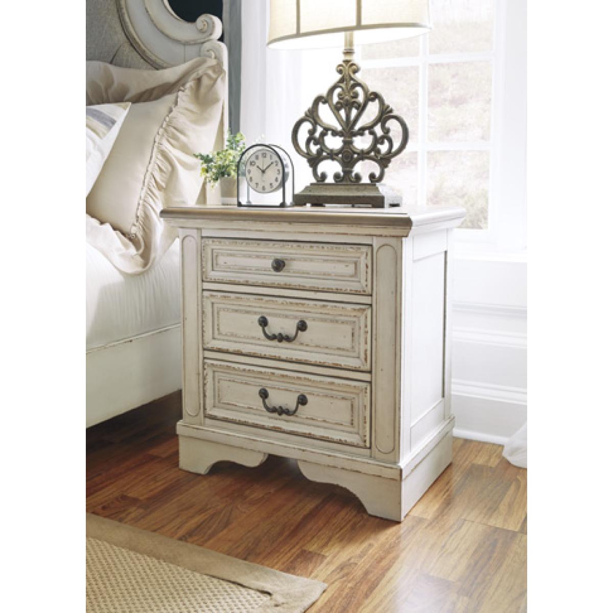 Realyn Nightstand Outlet Bedroom 4
