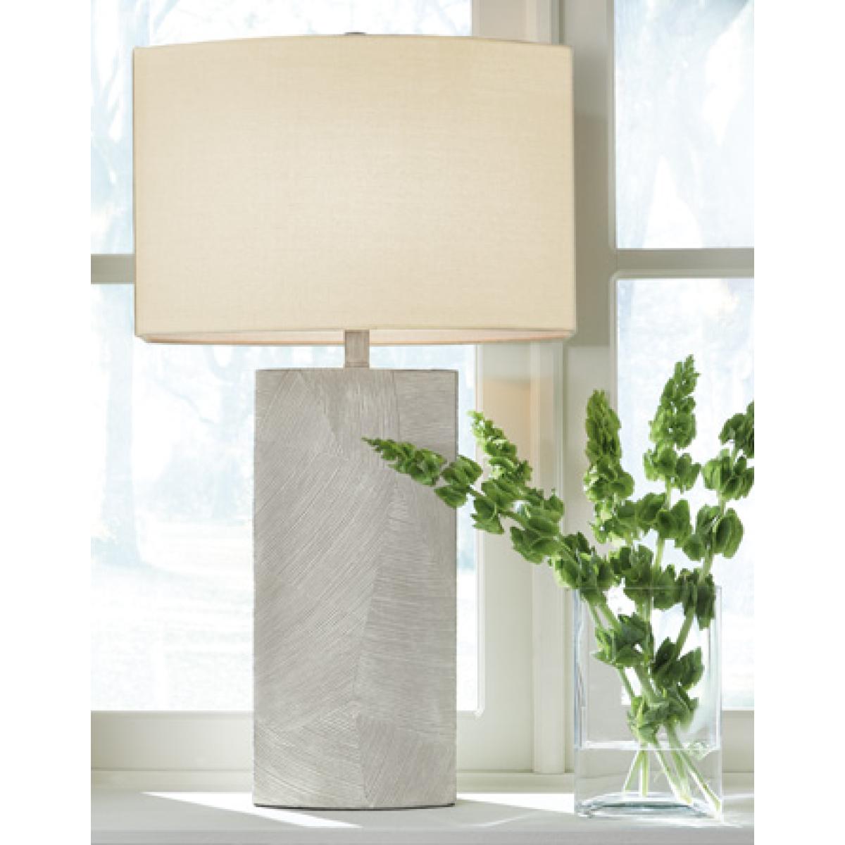 Bradard Table Lamp Outlet Home Decor 4