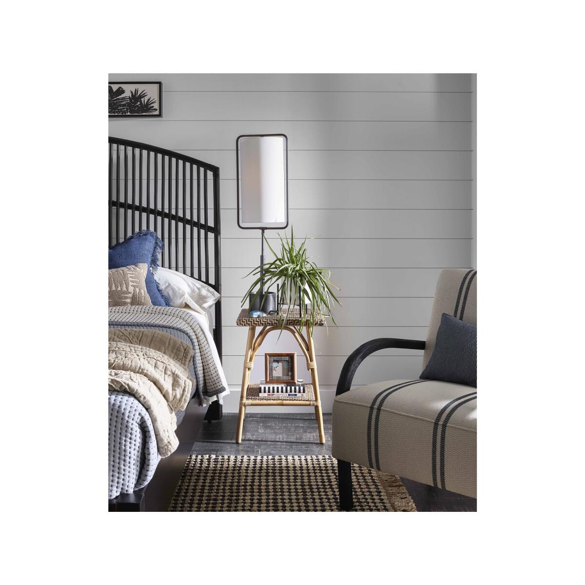 Wailea Accent Table Chairside Tables Universal Furniture 6