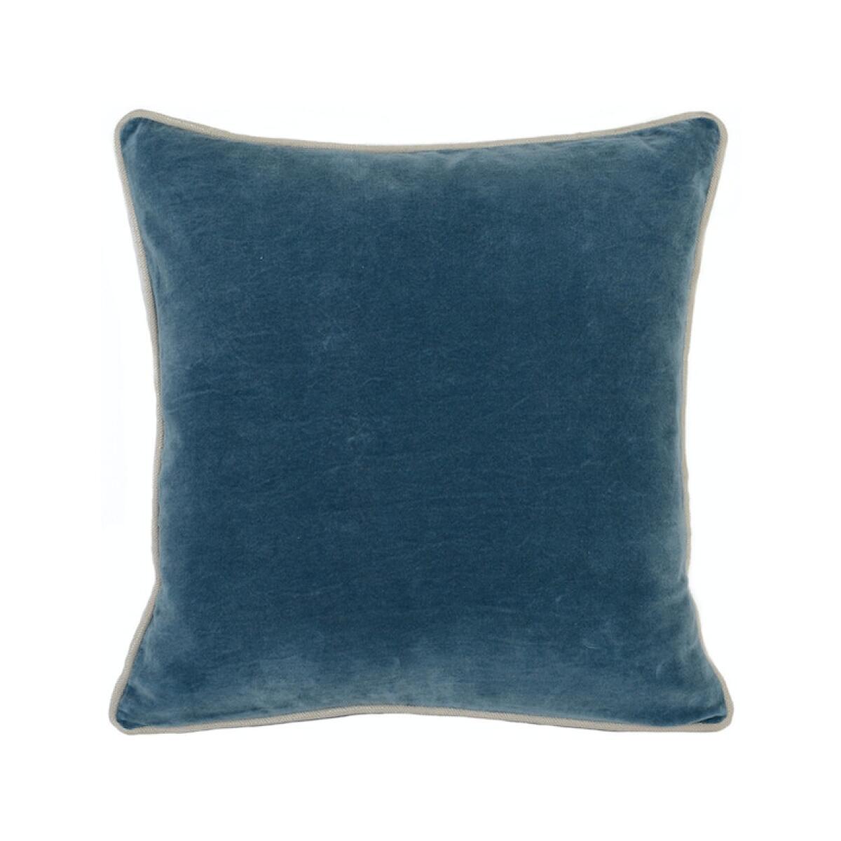 SLD Heirloom Velvet Marine 18×18 Accent Pillows Classic Home 4