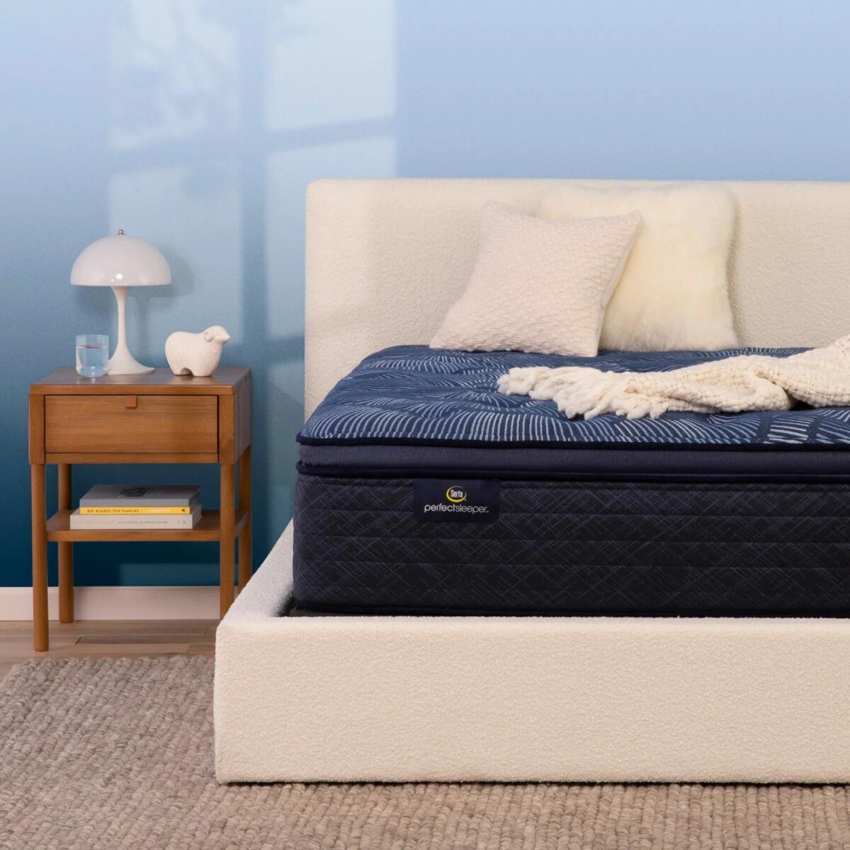 Serta Perfect Sleeper Cobalt Calm Innerspring Plush Pillow Top Mattress Mattresses California King 7