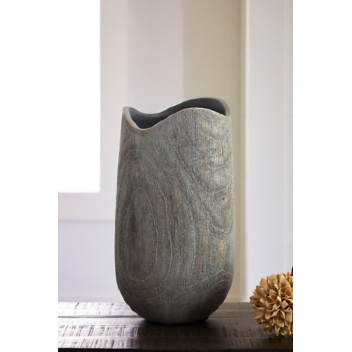 Iverly Vase Outlet Home Decor 6