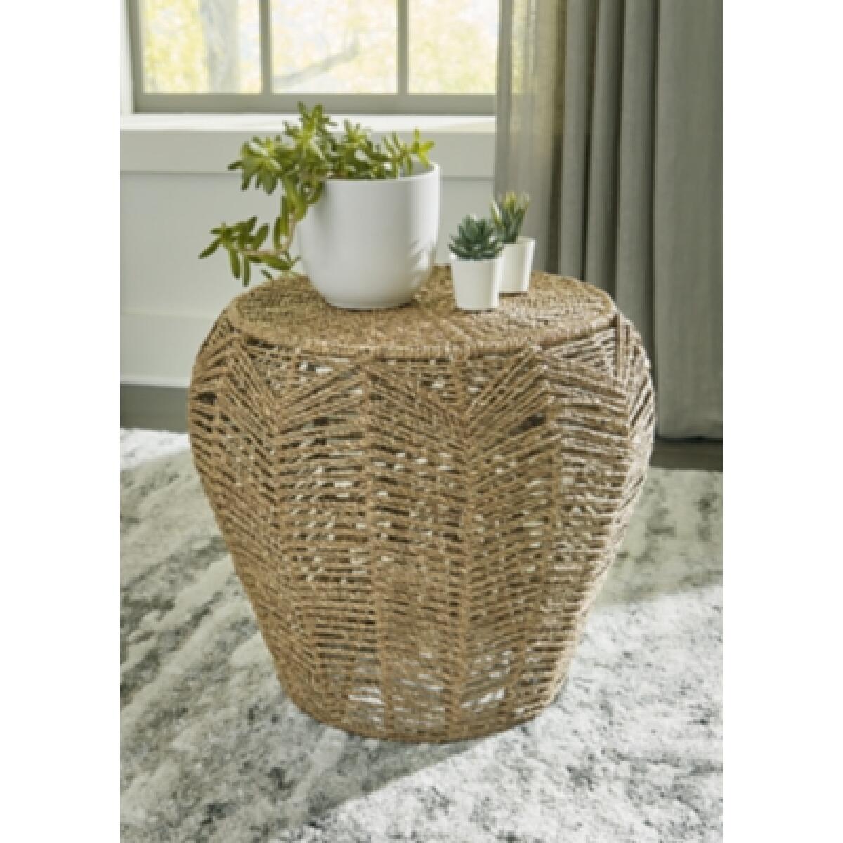 Dewington Stool Outlet Home Decor 6