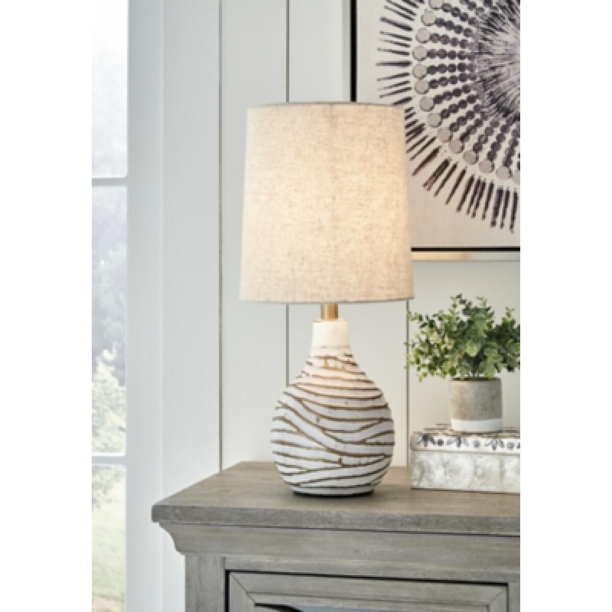 Aleela Table Lamp Outlet Home Decor 8