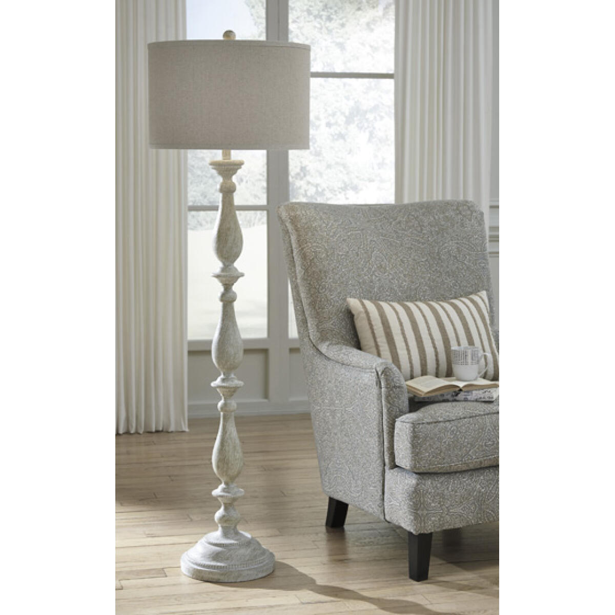 Bernadate Floor Lamp Outlet Home Decor 4