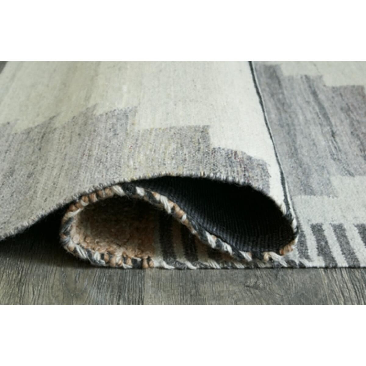Roxsburg 5′ x 7′ Rug Outlet Home Decor 8