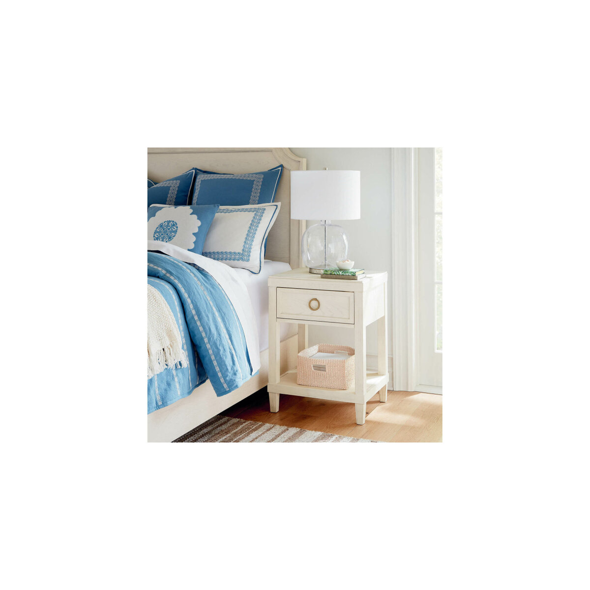 Ventura Bedside Table Shell White Nightstands Bassett Furniture 5