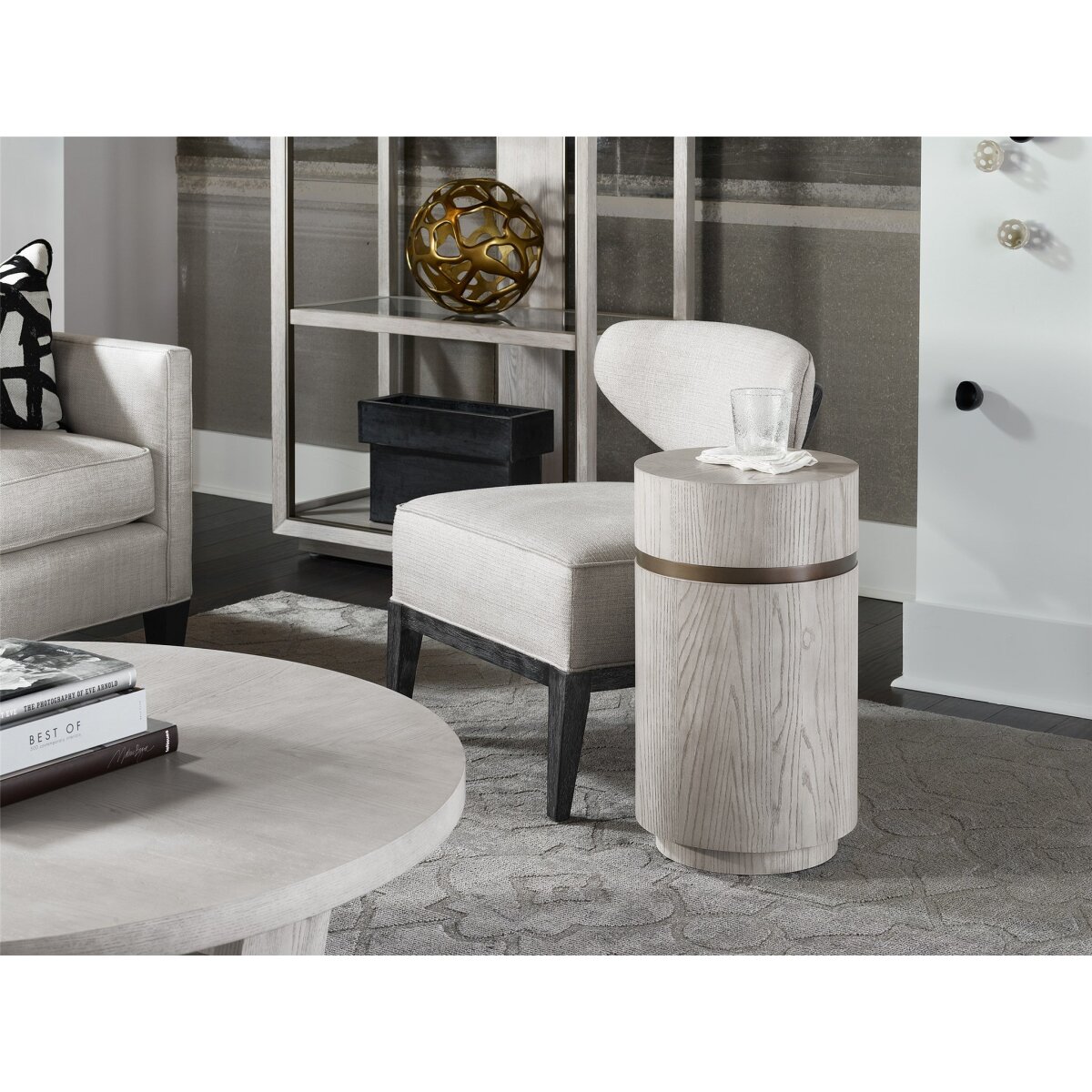 Small Round End Table U042815 Chairside Tables Universal Furniture 5
