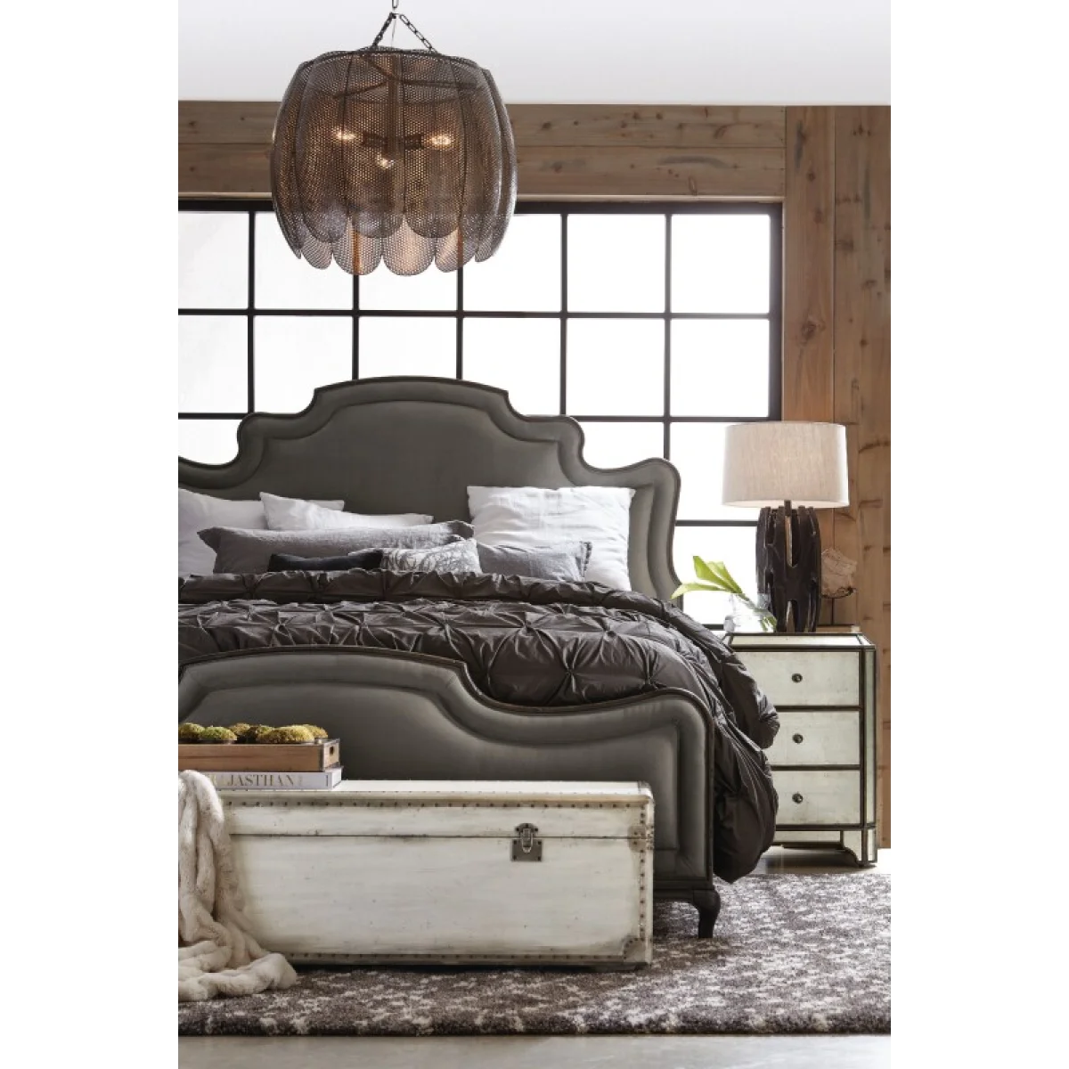 Arabella Mirrored Three-Drawer Nightstand Nightstands Cream 7