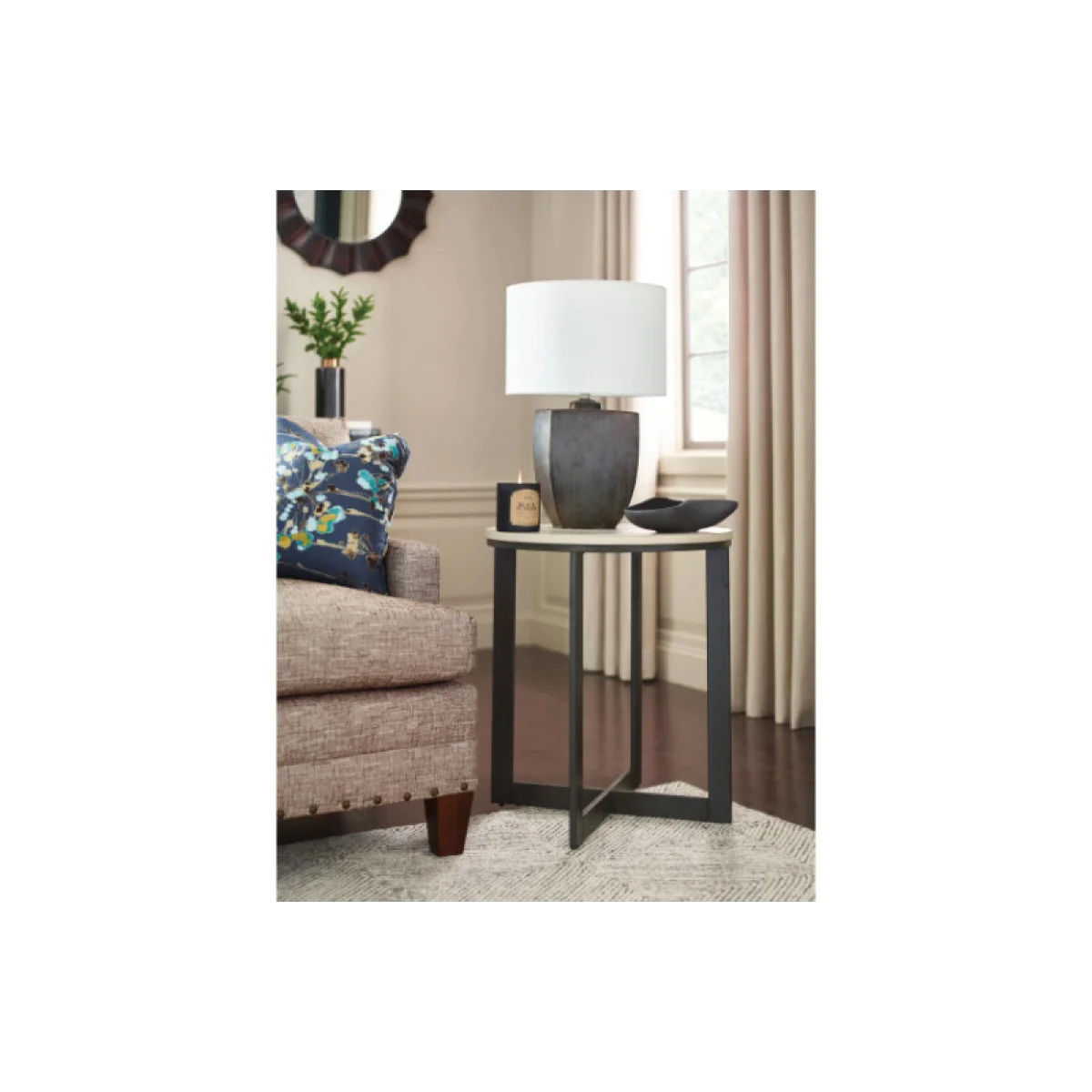 Portrait Round End Tablee End tables Cream 6