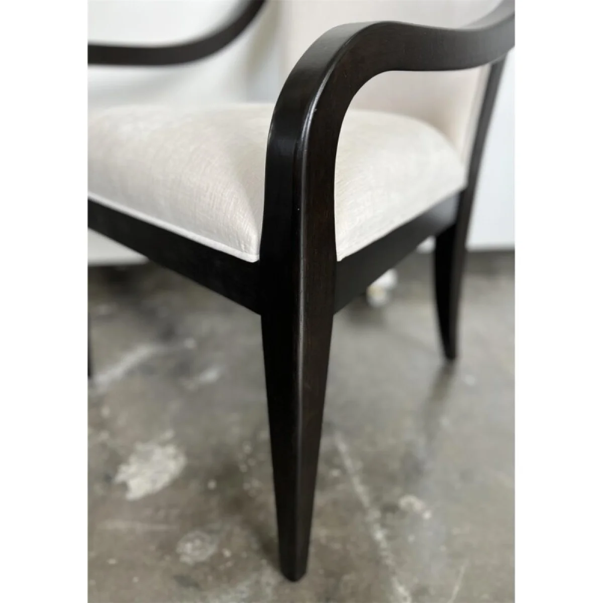 Curved Uph Arm Chr 2in Chairs & Benches black 9