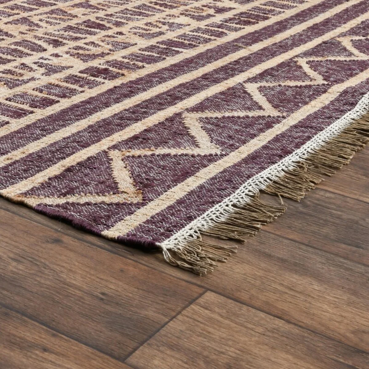 Kingston Distressed Port 2.6’x8′ Rugs Classic Home 7