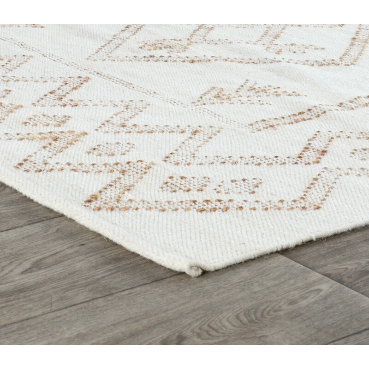 Lagos 2’x3′ Rugs Classic Home 7