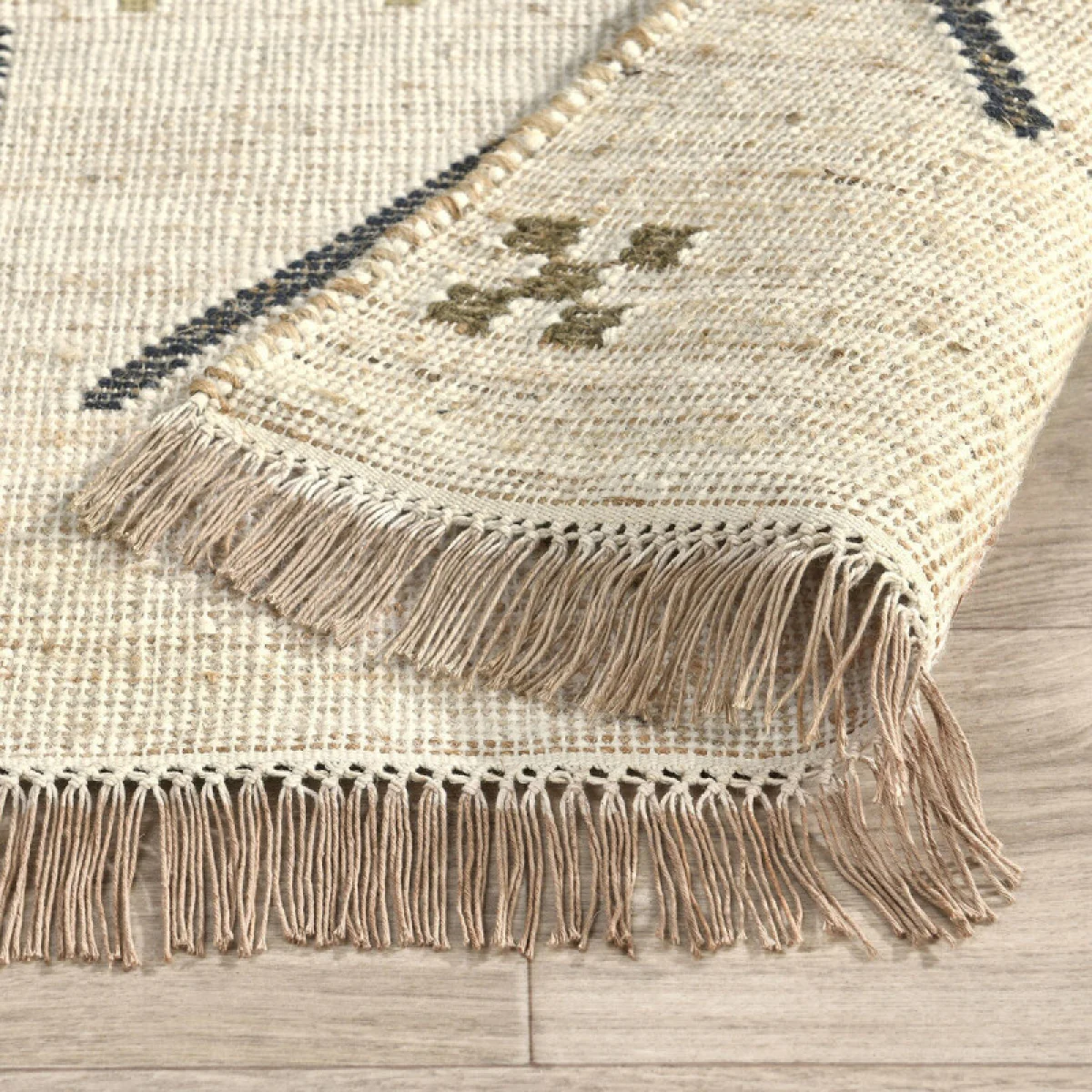 Belfast Caviar 2.6’x8′ Rugs Classic Home 6