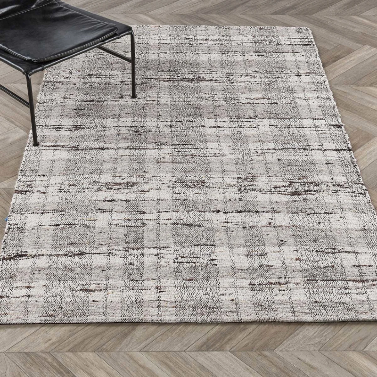 Perth 2’x3′ Rugs Classic Home 9