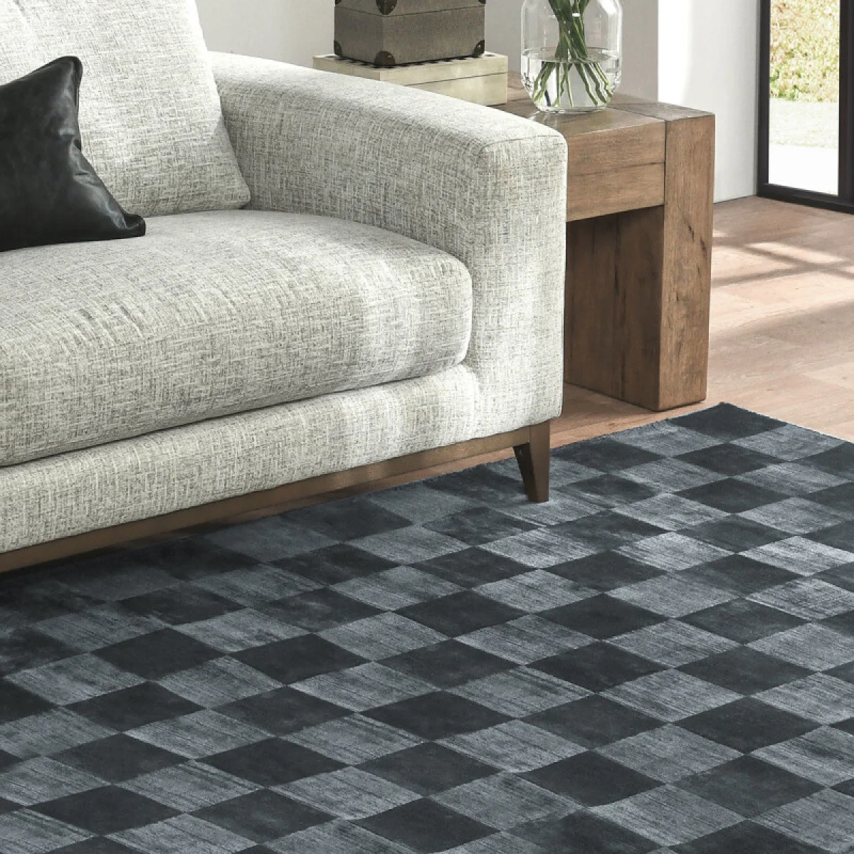 Berlin Check 2’x3′ Rugs black 9