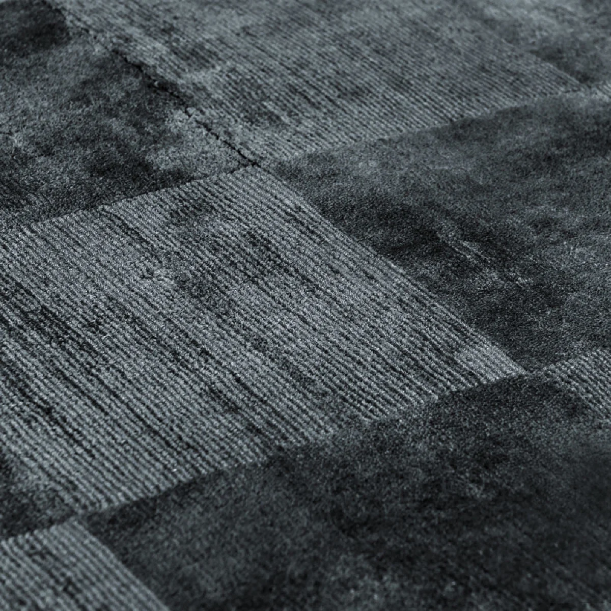 Berlin Check 5’x8′ Rugs black 6