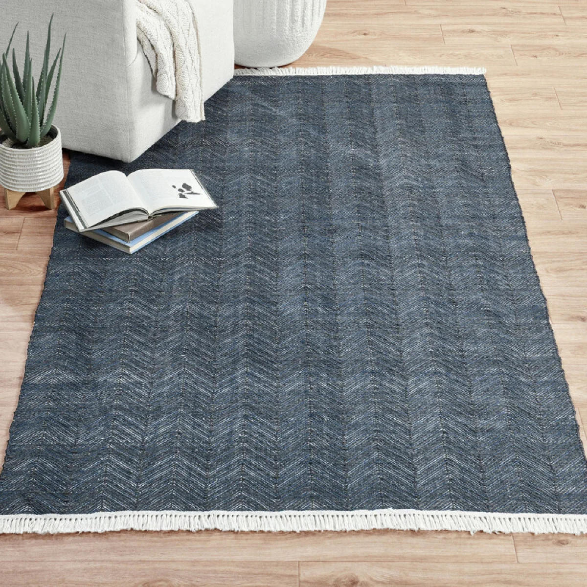 Indoor/outdoor Augusta Stone Gray 5’x8′ Rugs blue 9