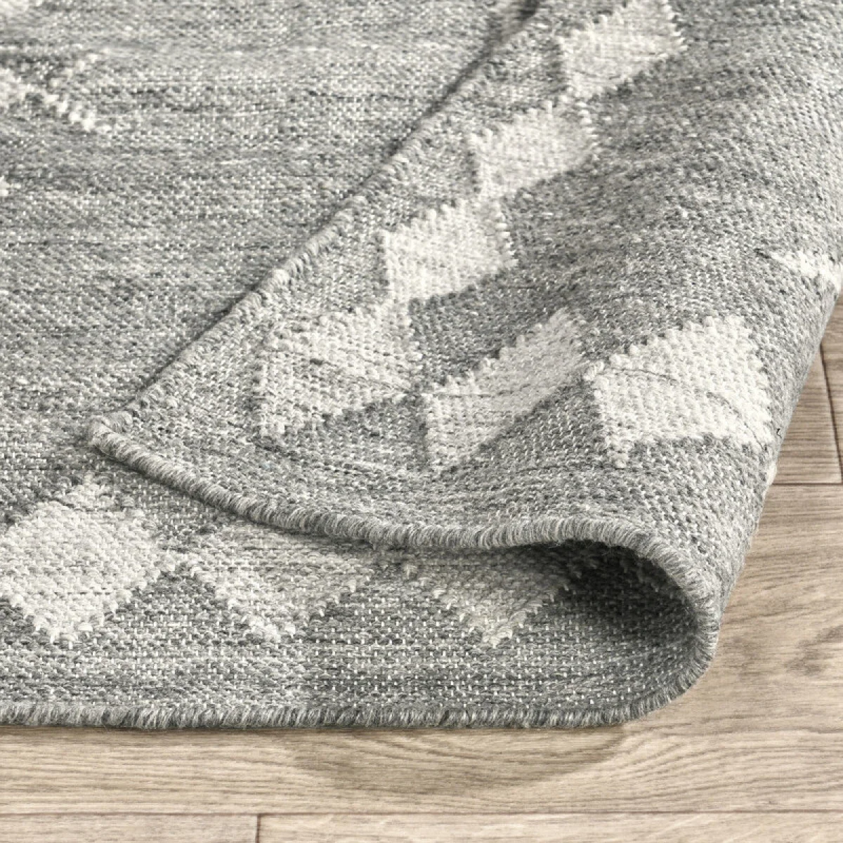 Indoor/outdoor Oasis Rug – Gray Multi 2.6’x8′ Rugs Classic Home 7