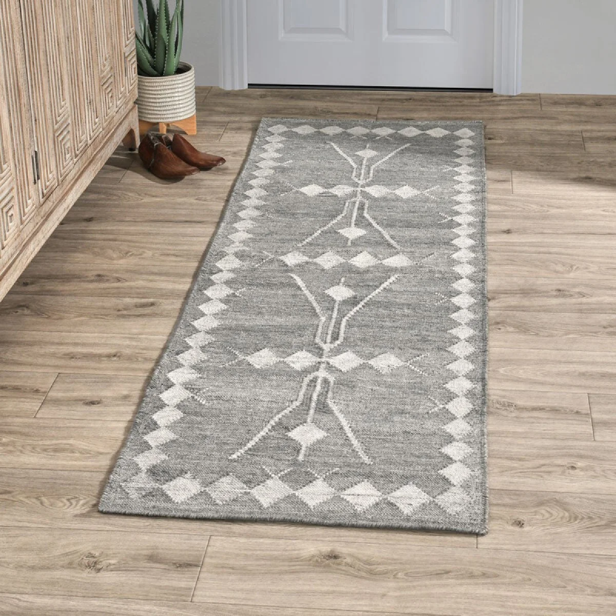 Indoor/outdoor Oasis Rug – Gray Multi 2.6’x8′ Rugs Classic Home 8