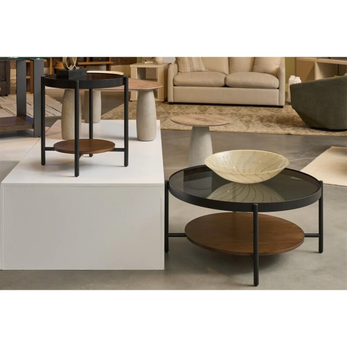 Round Cocktail Table Cocktail & Coffee Tables black 13