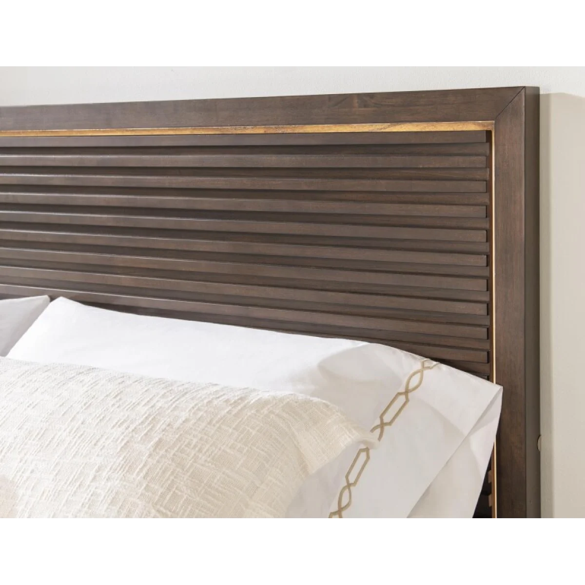 Complete Panel Bed W. 1 Side Storage Queen 5/0 Beds Beds 9