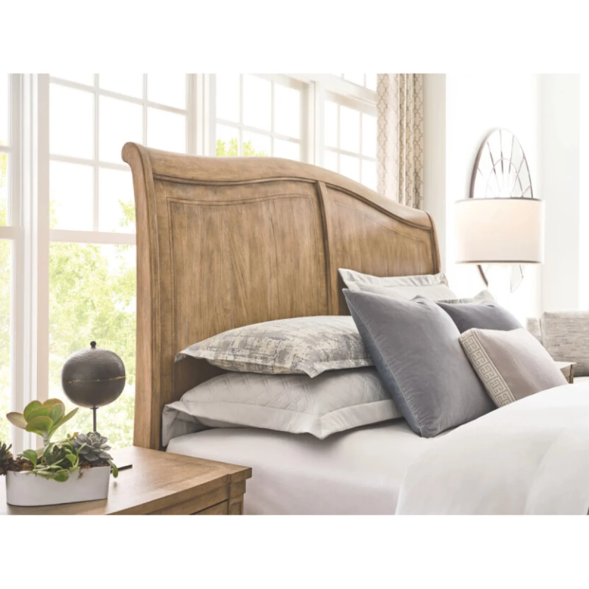 Chastain King Cadence Sleigh Bed – Complete Beds American Drew 6
