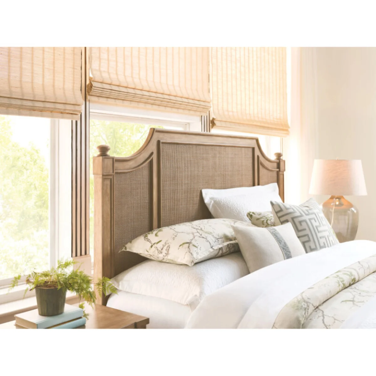 Chastain Queen Randall Panel Bed – Complete Beds American Drew 6