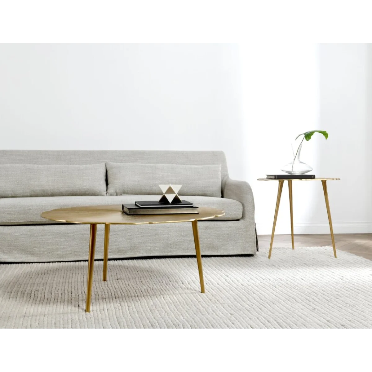 Violetta Coffee Table Cocktail & Coffee Tables Classic Home 9