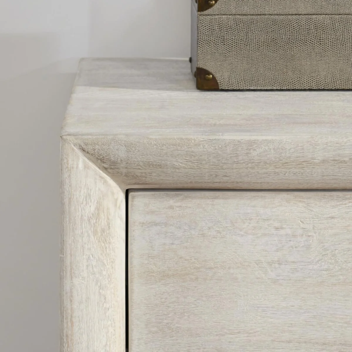 Reece Solid Wood 6dwr Dresser Dressers Classic Home 15