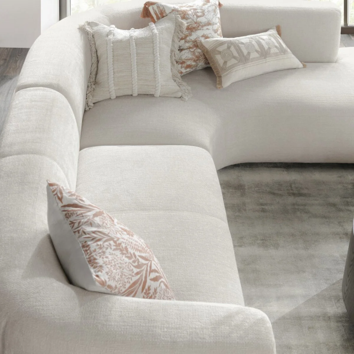 Anniston Upholstered Sectional W/raf Chaise Sectionals Classic Home 15