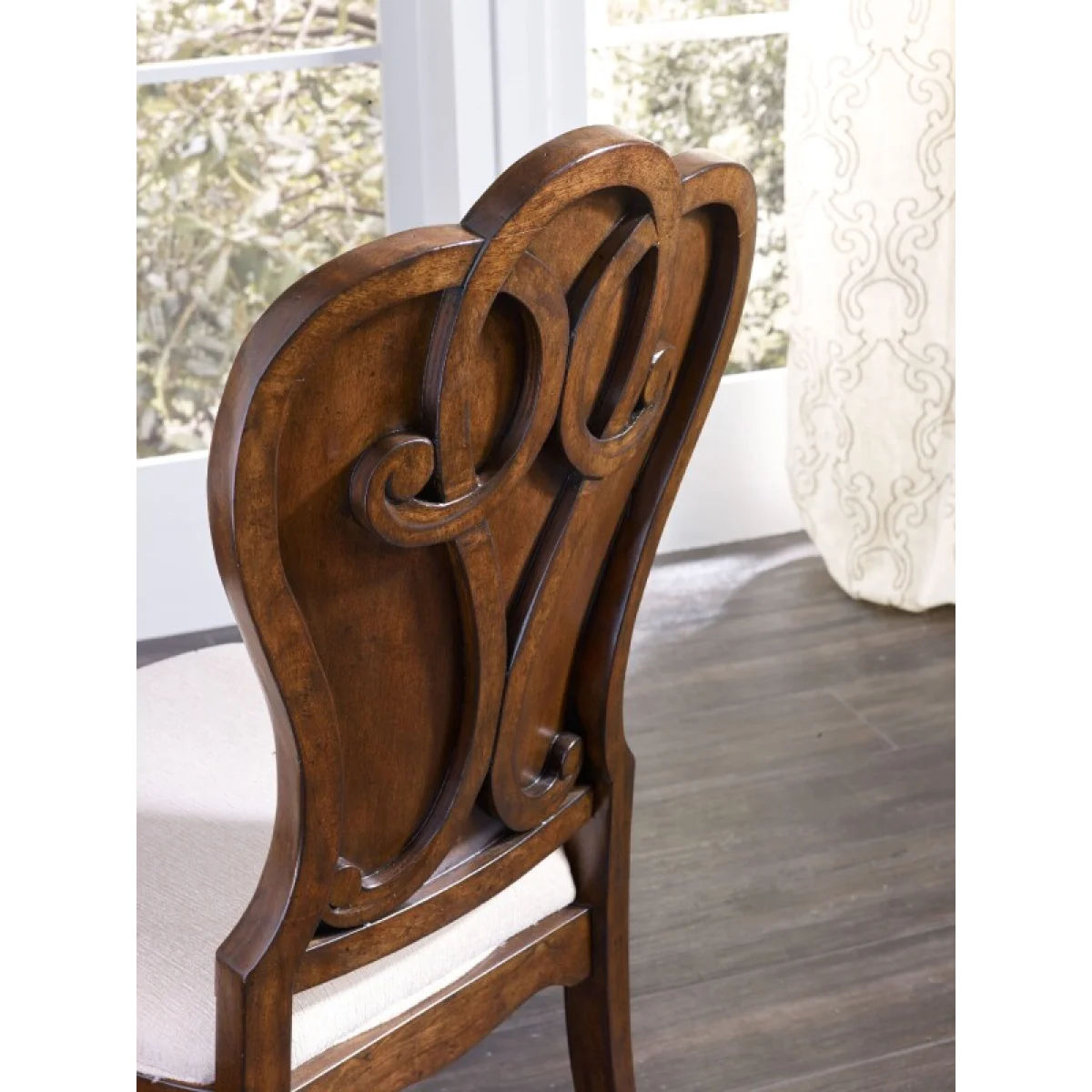 Leesburg Upholstered Side Chair Chairs & Benches Beige 9