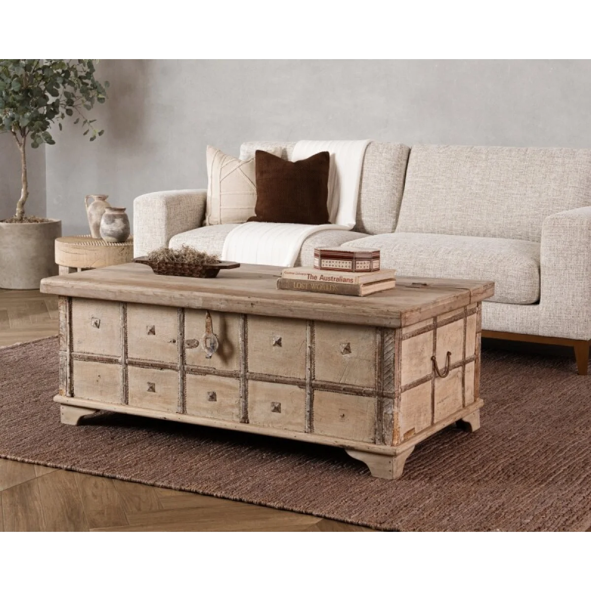 Alta Trunk Coffee Table Cocktail & Coffee Tables Antique White 11