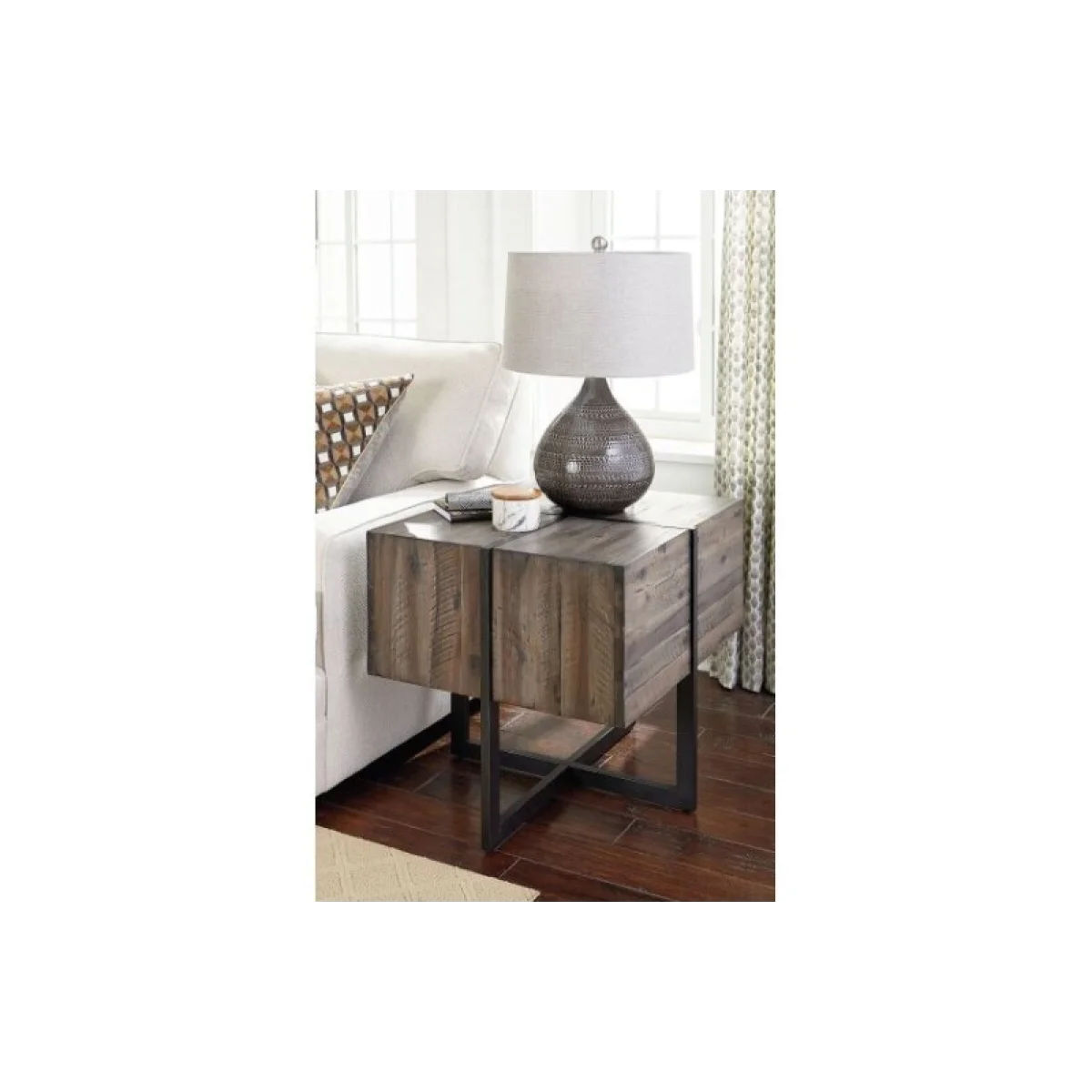 Modern Timber Accent End Table End tables black 6