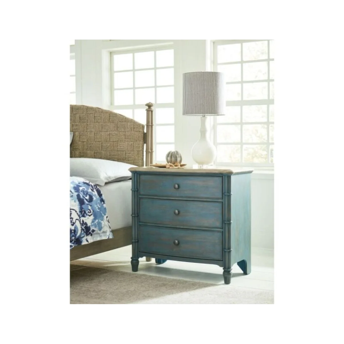 Litchfield Sundown Accent Chest Blue Accent Furniture Accent Furniture 4
