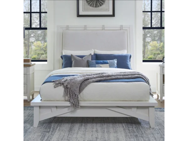 Americana Modern Bedroom Queen 5/0 Platform Bed (1150hbw_pad/1150fb / 115066r) Beds Beds