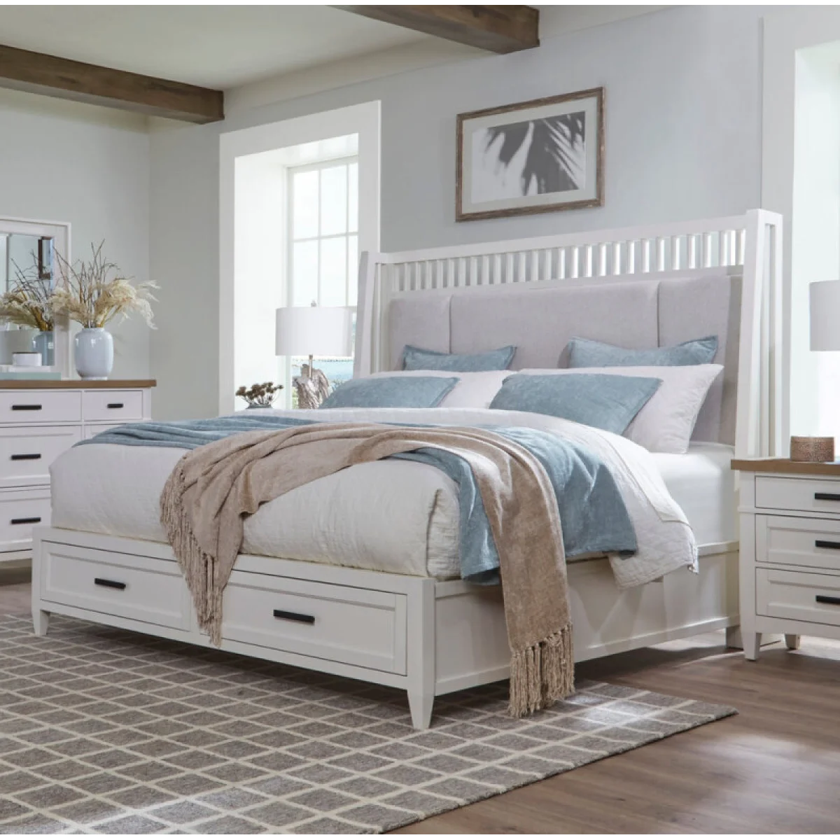 Americana Modern Bedroom Queen 5/0 Shelter Bed (1250hb/1250fb/125066r) Beds Beds 4