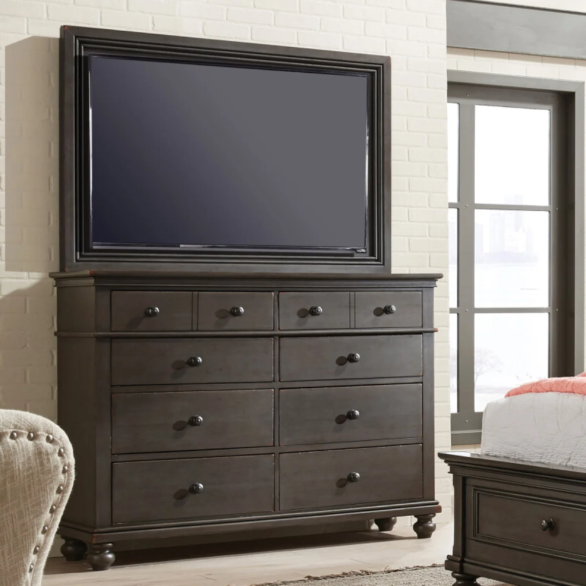Oxford Chesser Dressers Aspen Home 8