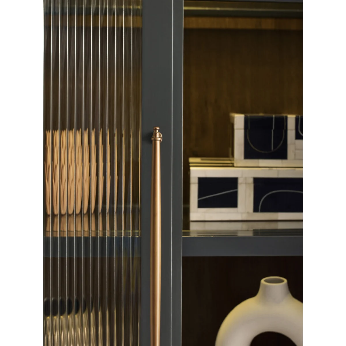 Alexander Pier/display Cabinet Bookcases Aspen Home 10