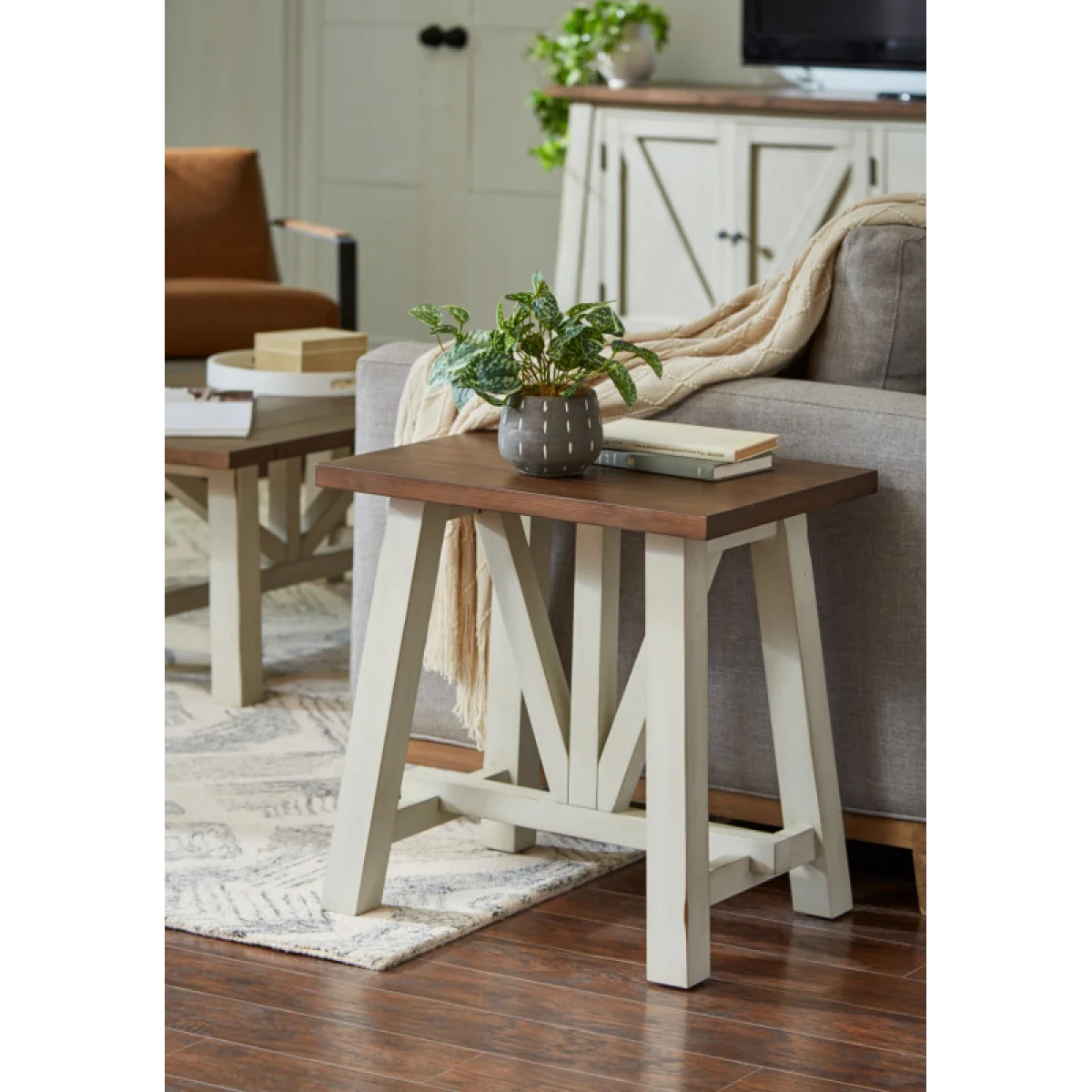 Pinebrook Chairside Table Chairside Tables Aspen Home 6