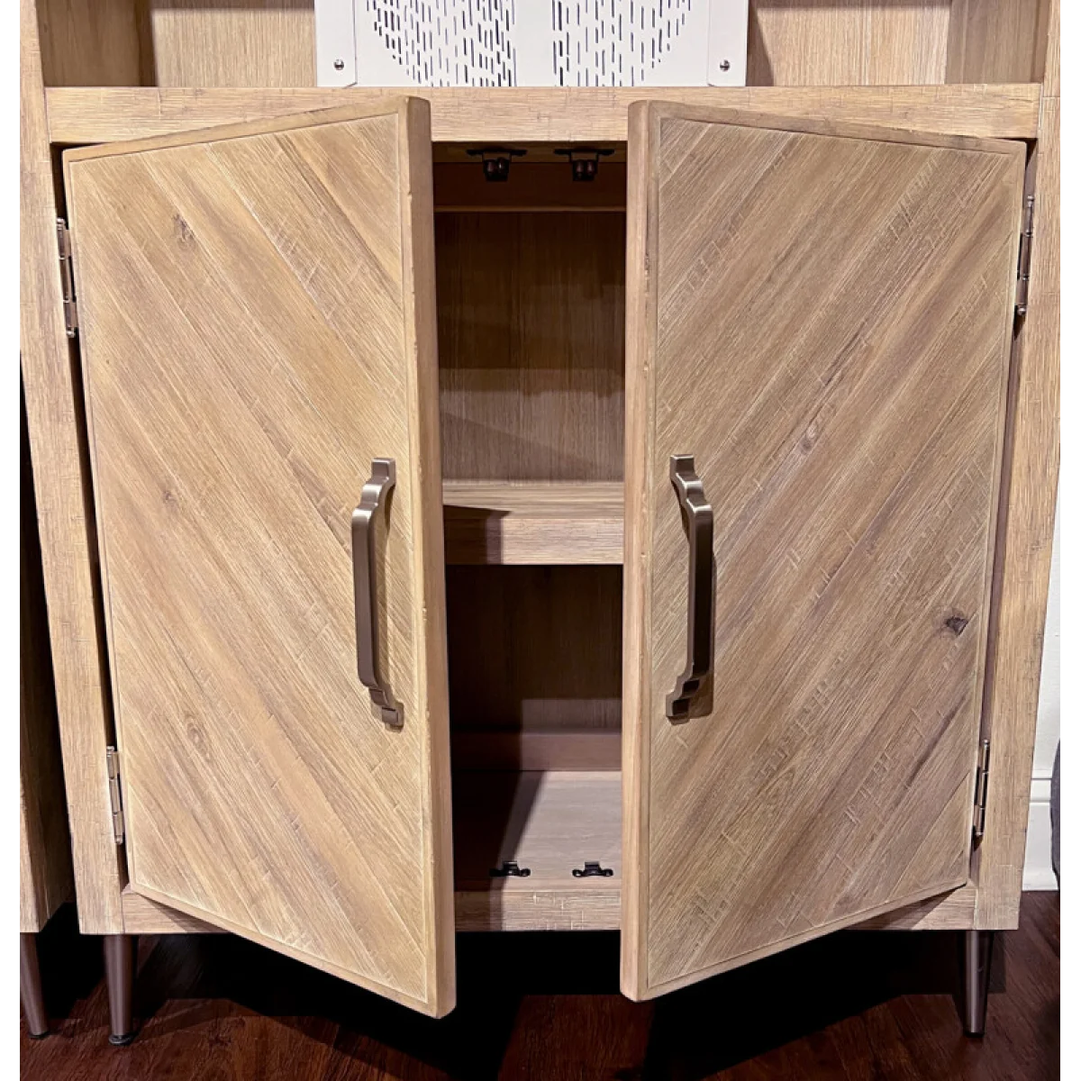 Maddox Door Bookcase Bookcases Aspen Home 11
