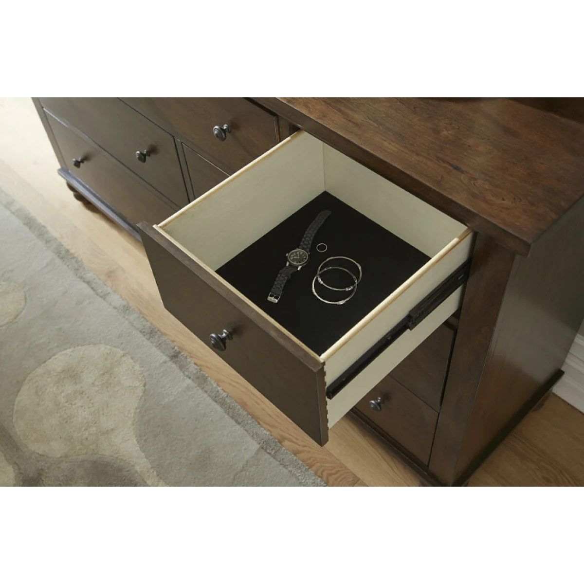 Cambridge Chesser Dressers Aspen Home 14