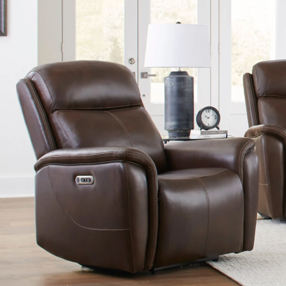 Cascade – Auburn Power Recliner W. Power Headrest Recliners Auburn 4